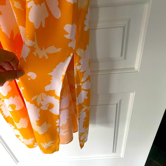 Brand new SAMSOE SAMSOE Floral MIDI Dress - Picture 4 of 7